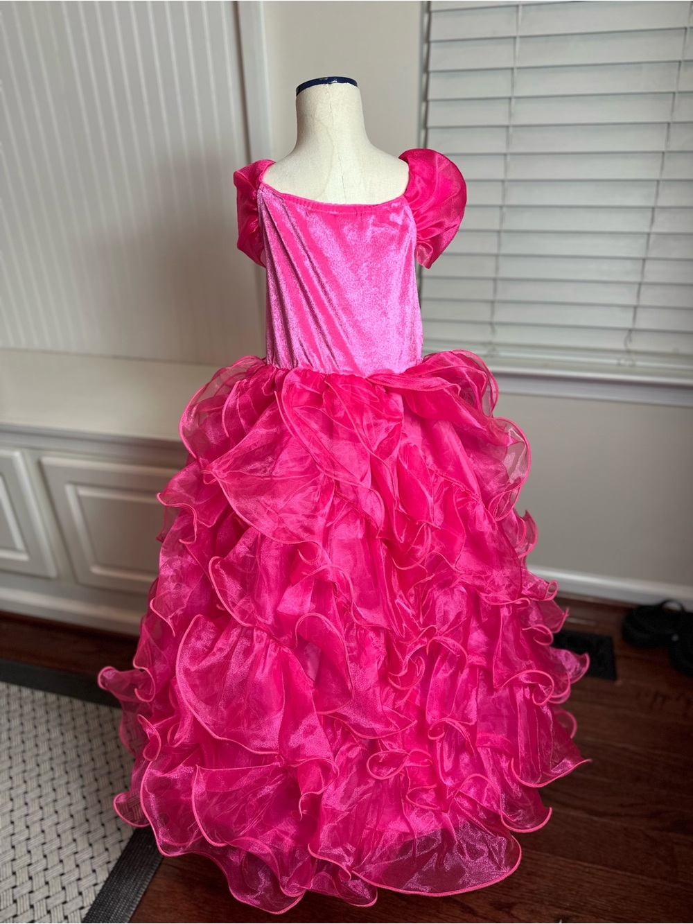 Girls Pink Princess Ball Gown Costume - Picture 9 of 13